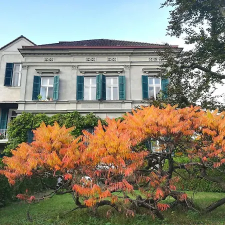 بيت ضيافة Gaestehaus & Privatzimmer Posch