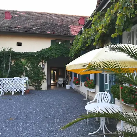 Gaestehaus & Privatzimmer Posch *
