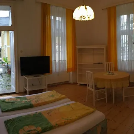 بيت ضيافة Gaestehaus & Privatzimmer Posch *