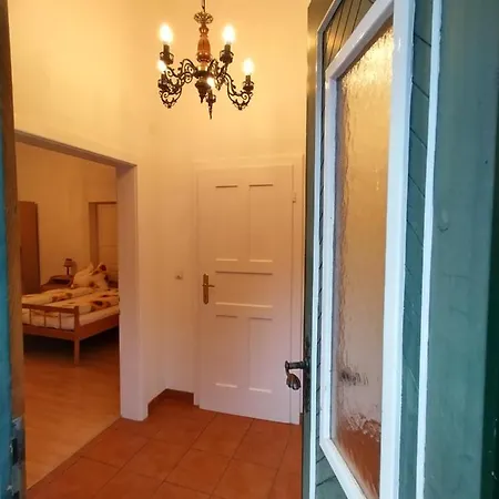 بيت ضيافة Gaestehaus & Privatzimmer Posch موريك
